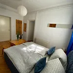 Anonymus Vendeghaz Apartment *