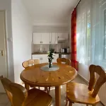 Anonymus Vendeghaz Apartment