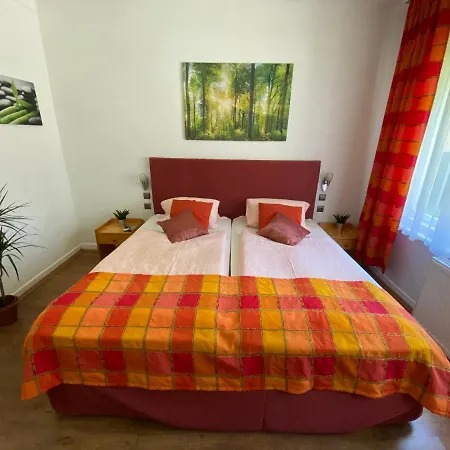 Anonymus Vendeghaz * Σίοφοκ