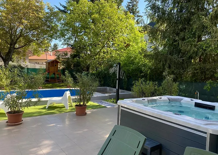 Anonymus Vendeghaz * שיופוק